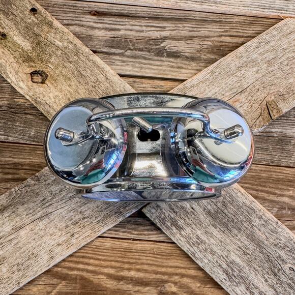 Switzerland Twin Bell Analog Alarm Clock by Souvenirs of Switzerland, 6.5"H - Picture 7 of 9